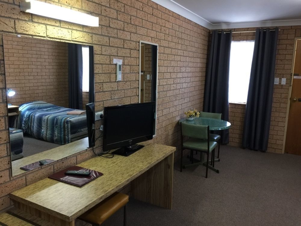 Three Ways Motel Gilgandra Buitenkant foto